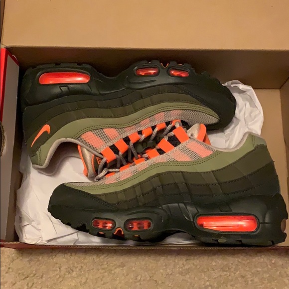 Nike Air Max 95 OG - Picture 2 of 3